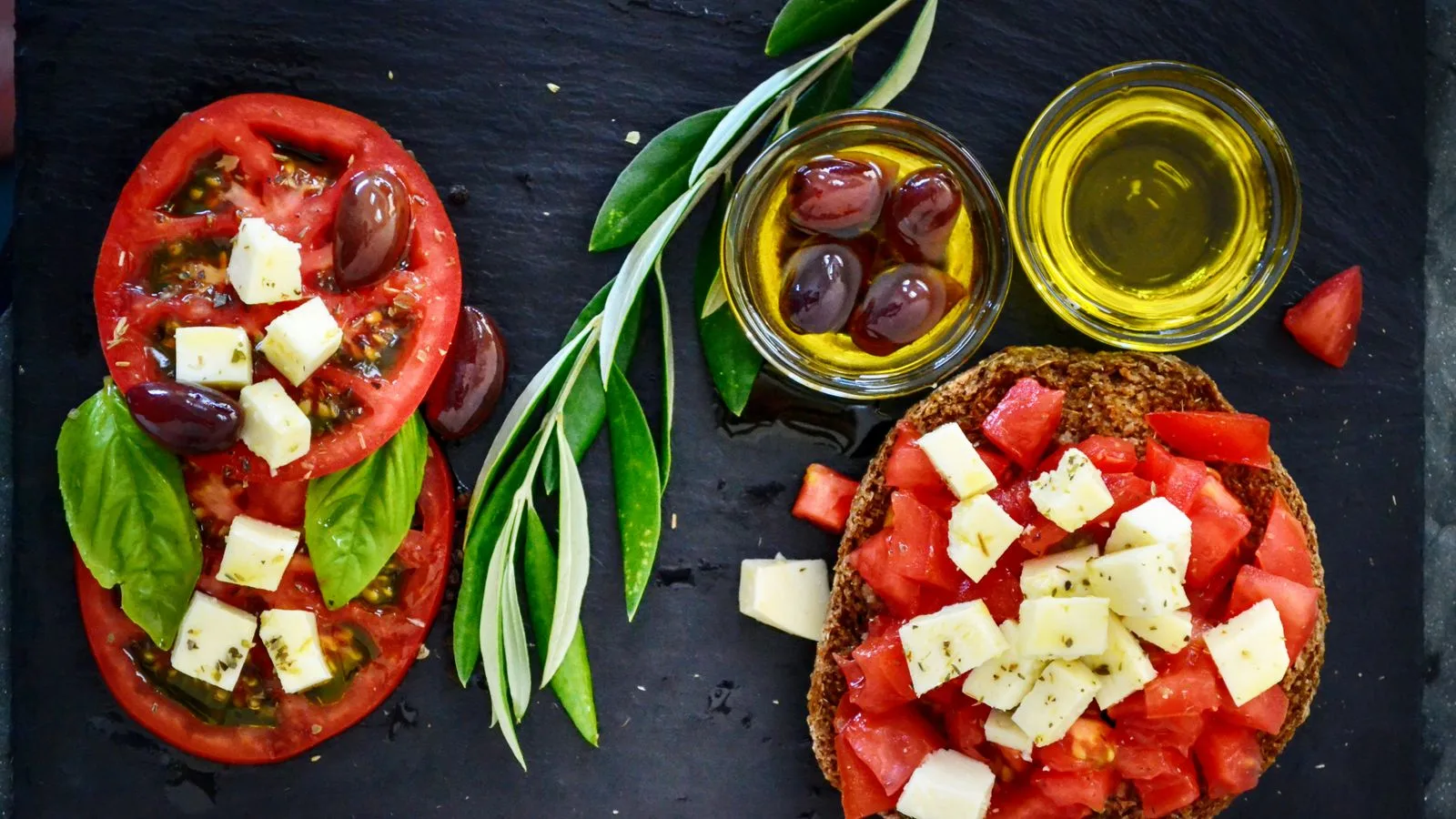 Tomatensalat mit Olivenöl – mediterrane Küche